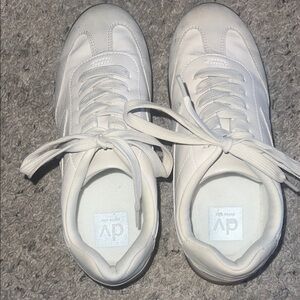 Dolce Vita Cream Lace-Up Sneakers